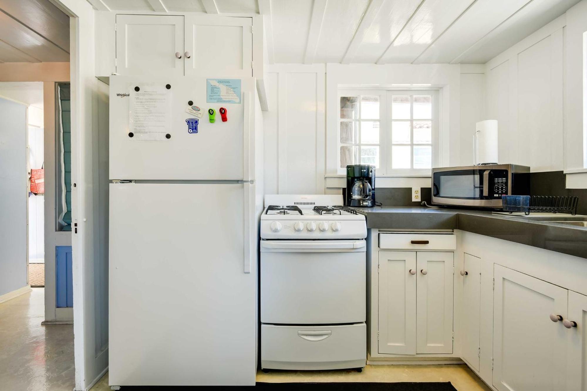 Charming Catalina Gem With Deck Walk To The Beach! Avalon Luaran gambar